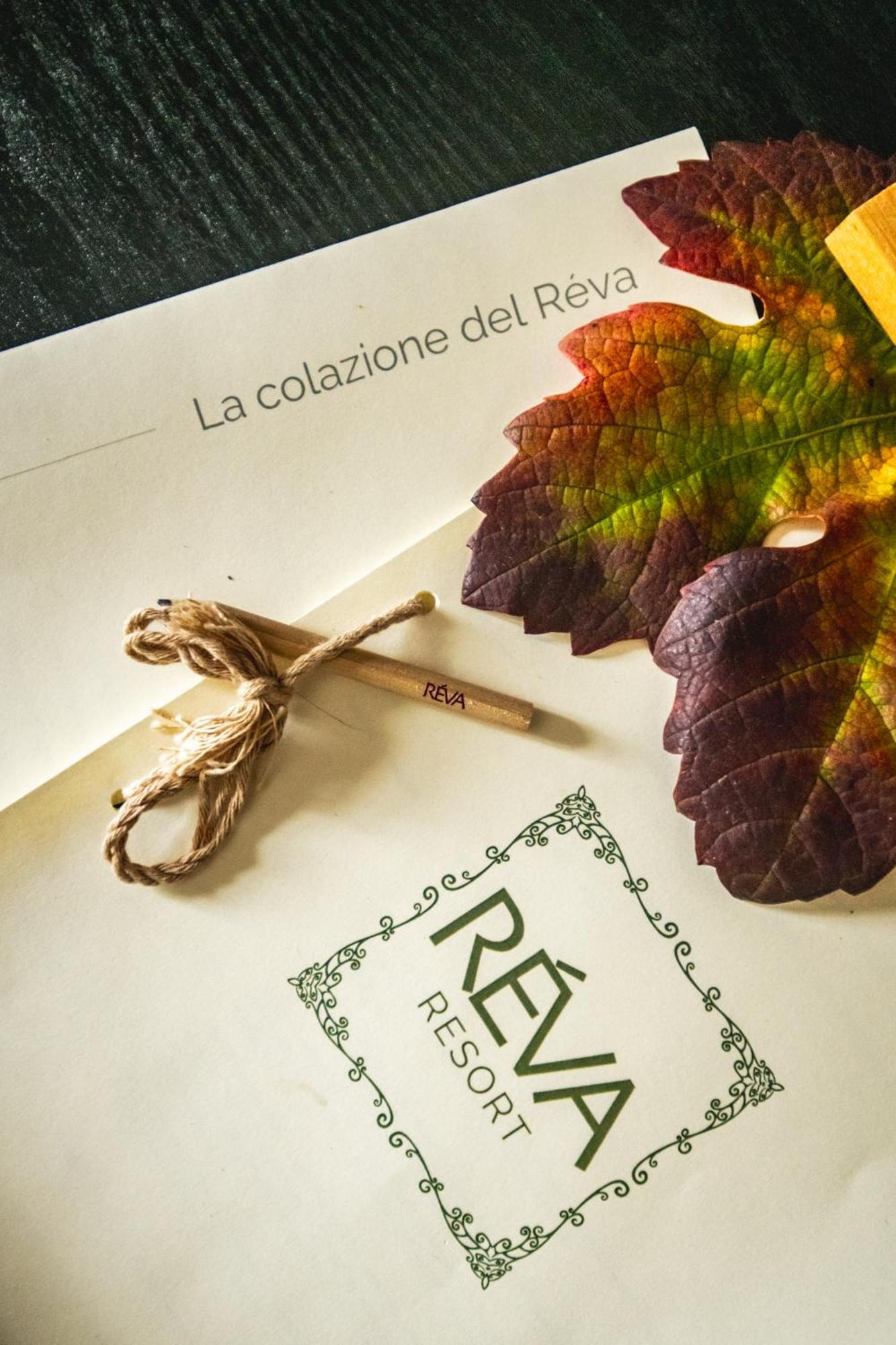 Reva Resort Monforte dʼAlba Екстериор снимка